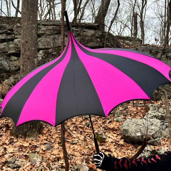 Batwing Pagoda Umbrella [Black/Hot Pink Striped] - Picture 3 of 6